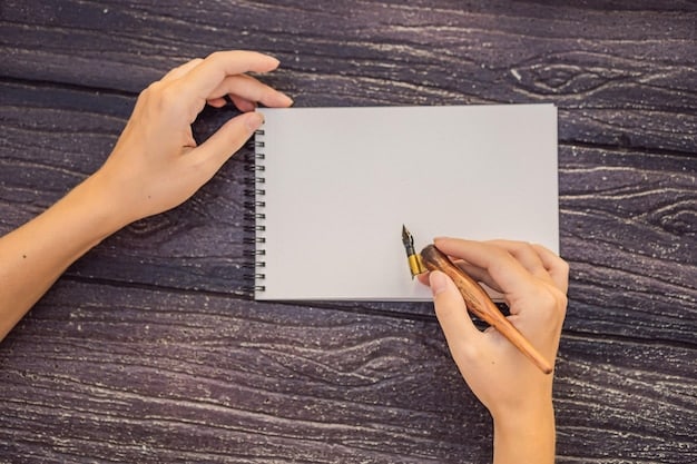 A hand writing on a notepad with the words 